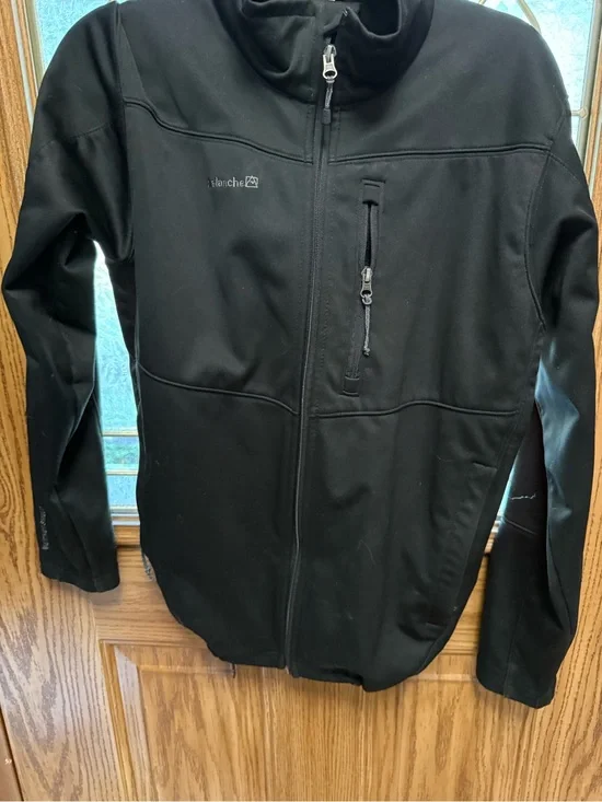 Avalanche Black Full-Zip Performance Softshell Jacket