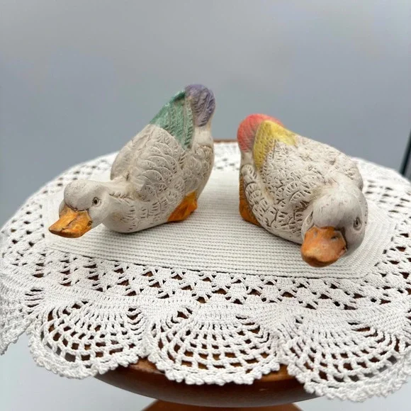 D.B.E Montreal Pottery Colored Ducks‎ Goose