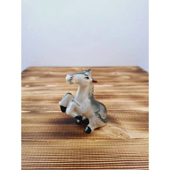 Vintage Porcelain Sitting Tan Black Horse Figurine Japan 3x3 Inches‎