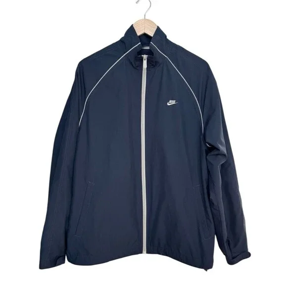 Nike Men’s Vintage Long Sleeve Navy Blue Zip Up Logo Jacket Outerwear. Large.
