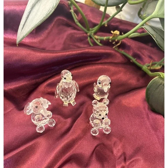 Lot Of 4 Vintage Crystal Animal‎ Figurines Penguin Duck Elephant Bear Miniatures