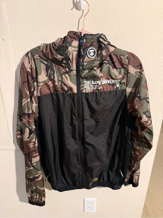 AAPE by A Bathing Ape Camouflage & Black Hooded Windbreaker