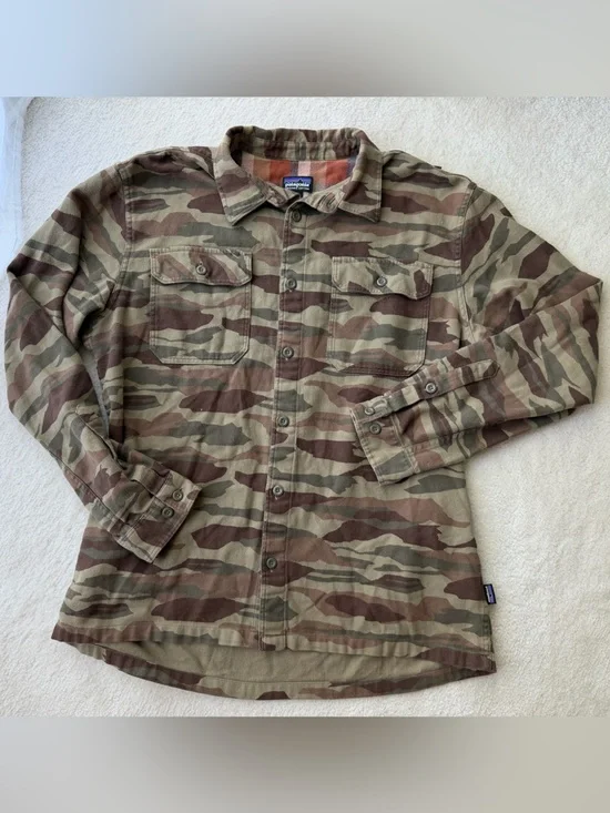 Patagonia Camo Button-Up Cotton Shirt Jacket in Khaki Olive and Brown