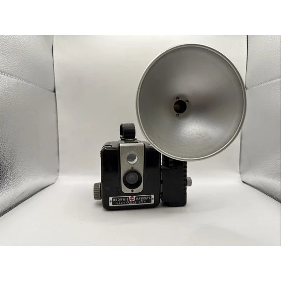 Antique Vintage Kodak Brownie Hawkeye Camera Flash Model
