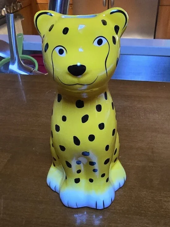 Five Below New Ceramic Leopard Animal Figurine Bud Vase