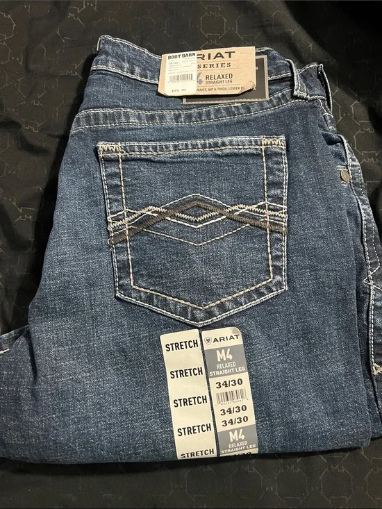 Ariat Men's Relaxed Stretch Jeans in Medium Blue