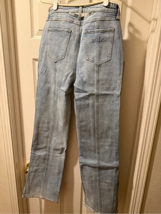 NWT LNDN Women Denim Sunday Pant Cut-Out Waist Slit Leg Jeans - Medium Wash