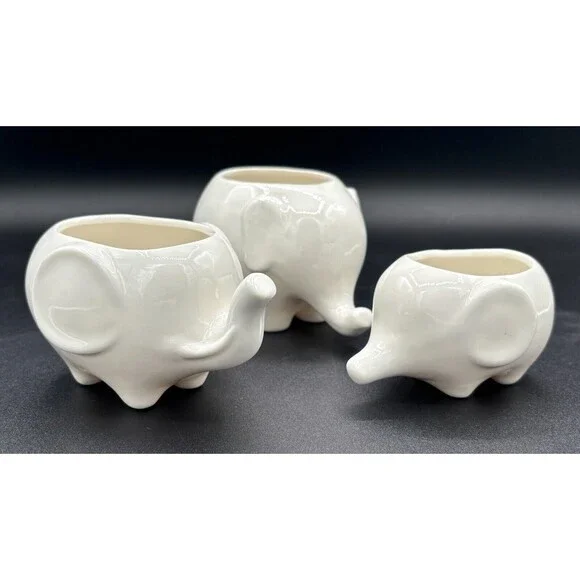 Mini Ceramic Elephant Shaped Planters Pots for Succulents Set of 3‎ Mod White