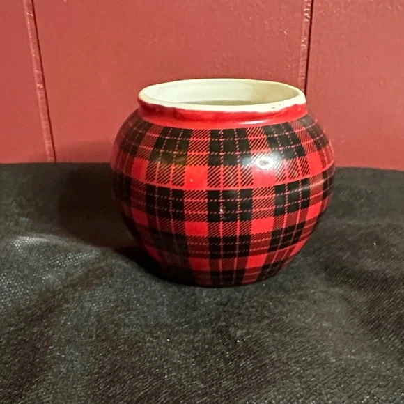 Plaid Ceramic Vase
