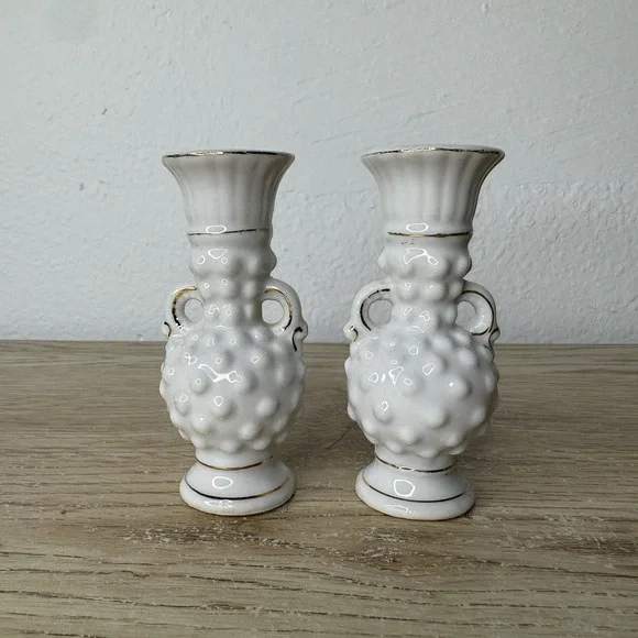 Vintage Ceramic Mini Hobnail Hobnob White Vases Set Of 2 Gold Trim Japanese Made