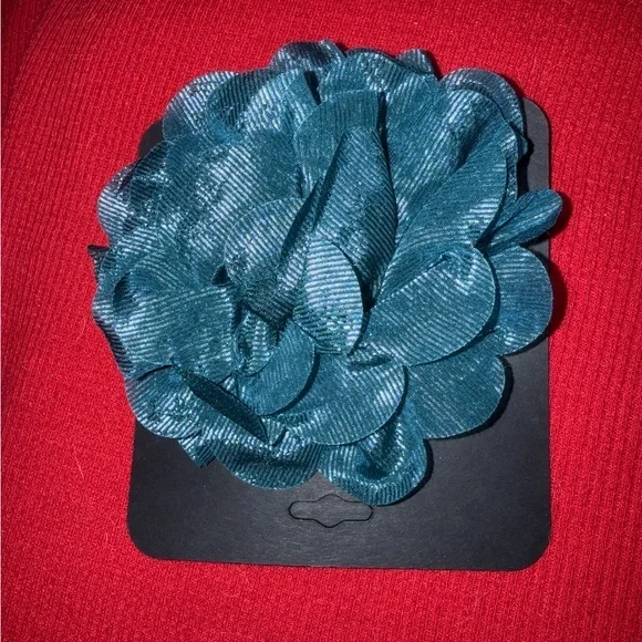 Elegant Teal Floral Hair Accessory