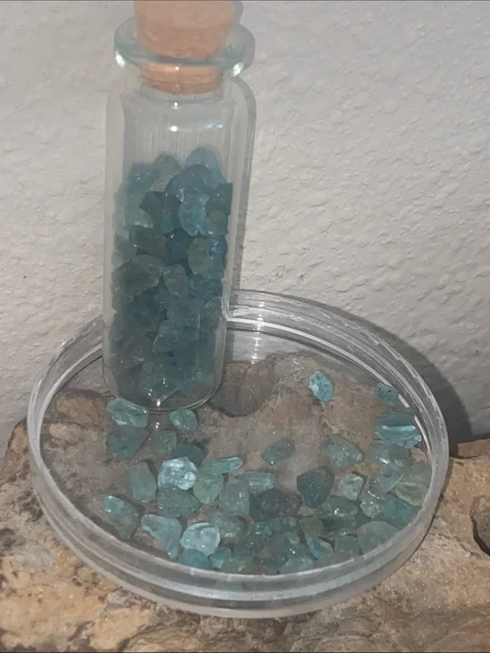 5/$10❤️❤️❤️Natural Aqua Marine Stones in Bottle