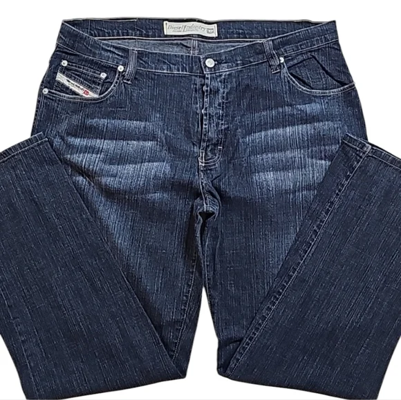 Diesel Industry Denim Division Jeans. Men's Size: Waist 40x32 Inseam.