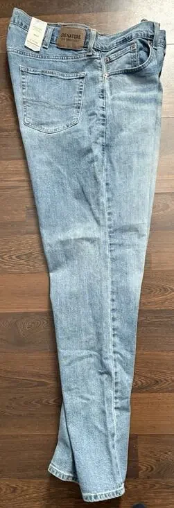 Signature By Levi Strauss #11322 NEW Men's Relaxed Flex Jeans 38x32