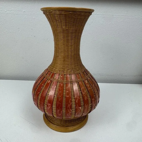 Vtg Wicker Rattan Vase Red Bamboo Inlay Boho Tropical Tiki Decor‎