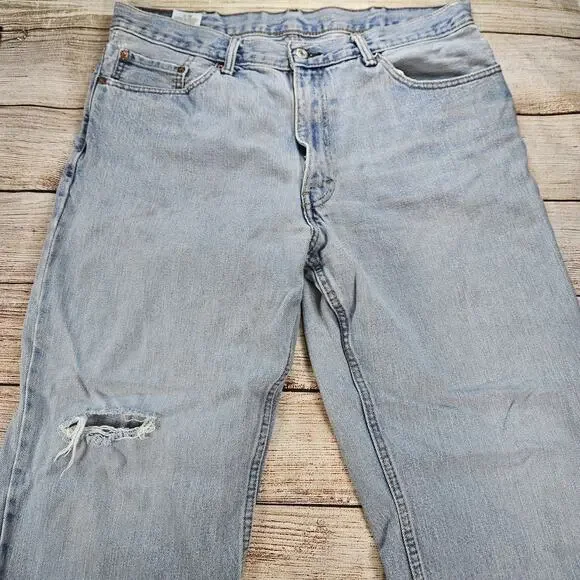 Levi’s 550 Jeans Mens 38x32 Blue Relaxed Tapered 100% Cotton *Distressed