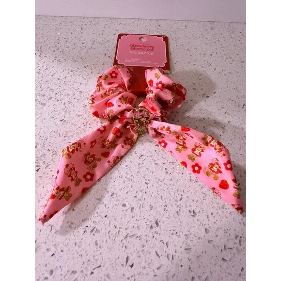 Strawberry Shortcake Pink Bow Scrunchie Hair Tie WildBrain Character Charm NWT