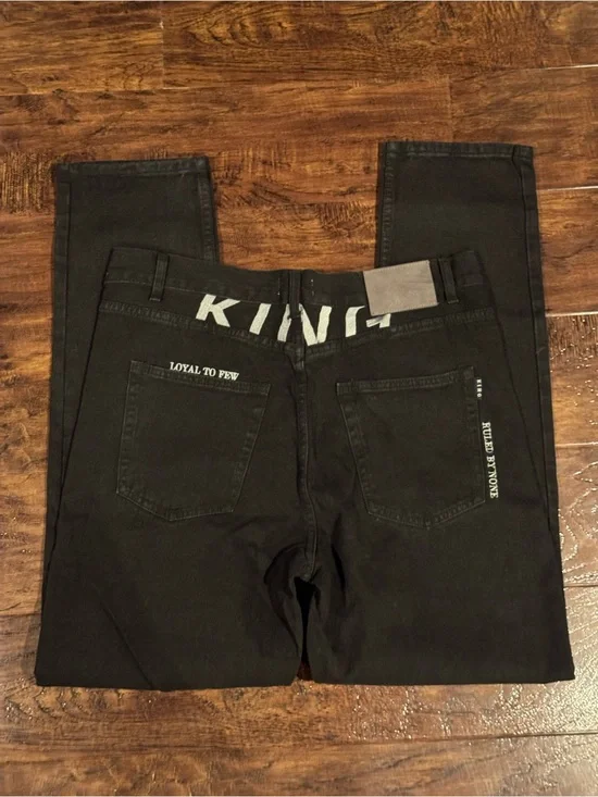 NWT King Apparel 