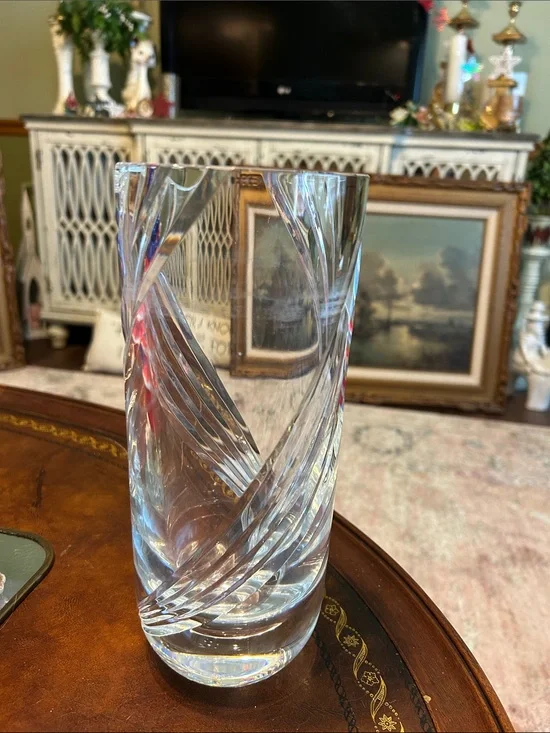HOYA Japan Heavy 6.4lb Lead Crystal Vase 9.75