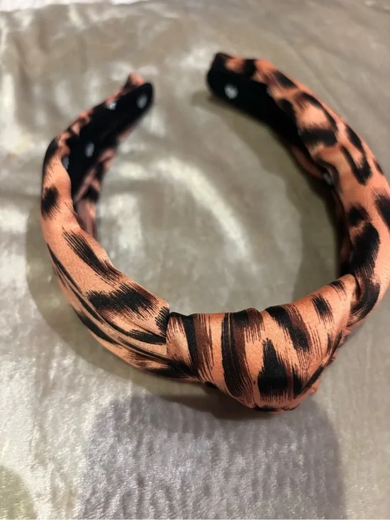 Lele Sadoughi Knotted Headband in Rust and Black Leopard