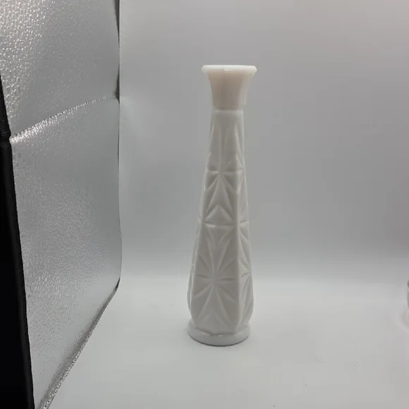 Milk Glass Anchor Hocking Starburst Milk Glass Vase