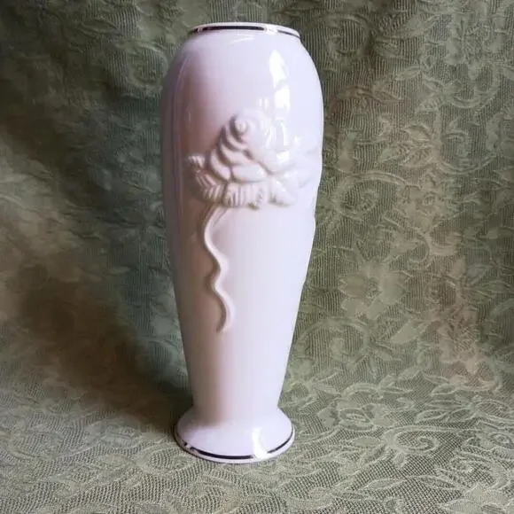 Lenox Rose Blossom Ivory Vase Medium 24 Karat Gold