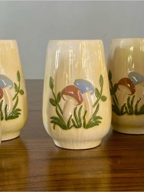RARE Vintage 1970s Arnel's Ceramic Mushroom Tumblers - Set of 5 Yellow with Blue
