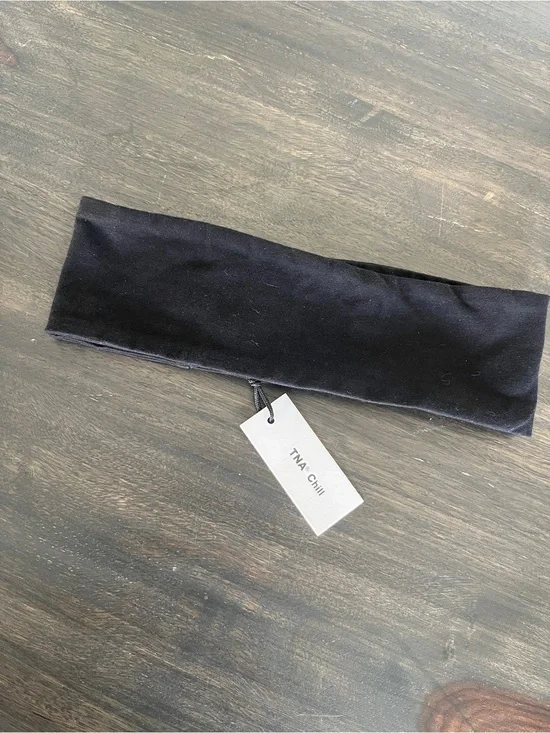 Aritzia TNA Black Headband