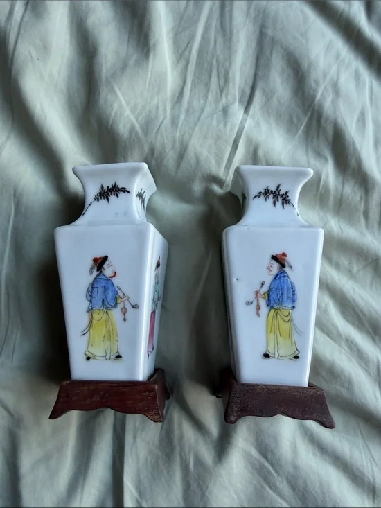 Pair of White Porcelain Vases with Hand-Painted Figures