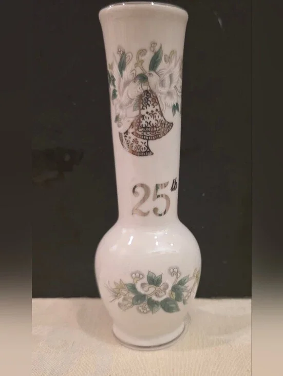 Lefton 25th Anniversary Porcelain Hand Painted Bud Vase Model 1096