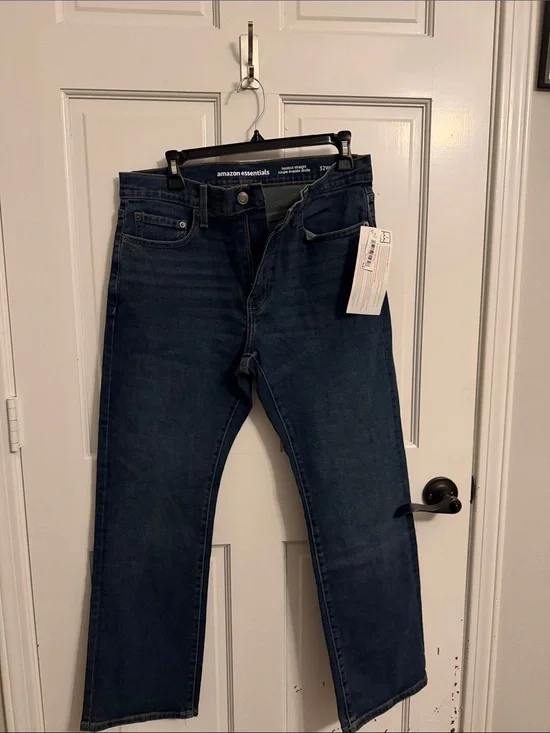Amazon Essentials Men’s Dark Blue Straight Jeans