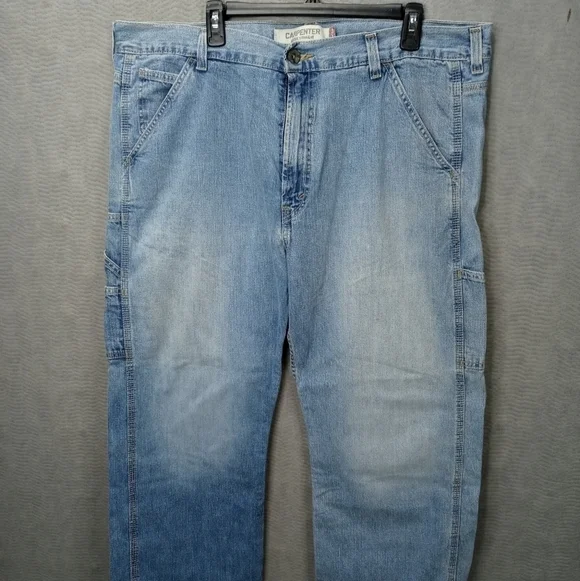 Levi's loose straight men's carpenter blue jeans sz 40x30.   401 55pm