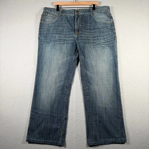 Ecko Cut & Sew Mens Boot Cut Medium Wash Whiskered Denim Jeans‎ 40x28.5 Blue