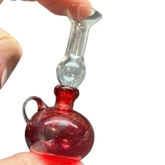 Vintage‎ Miniature Red Blown Glass Vase Tiny Collectible Accent Decor