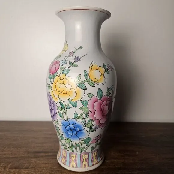 Vintage Oriental Porcelain Vase Hand-Painted Peony Floral Motif Chinoiserie 12