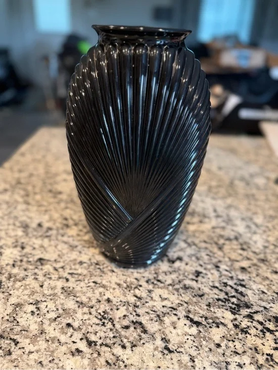 Black Decorative Ribbed Glass Vase - Elegant Home Accent