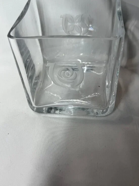 Derby glass/vase