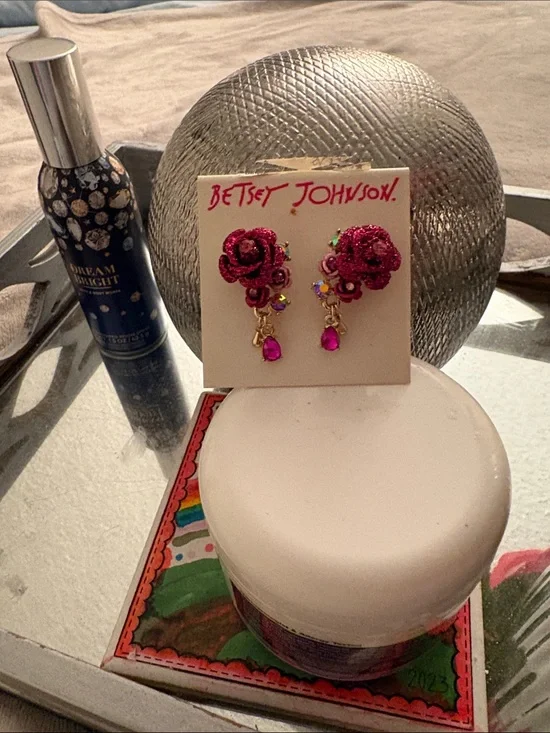 Rose Betsey Johnson earring