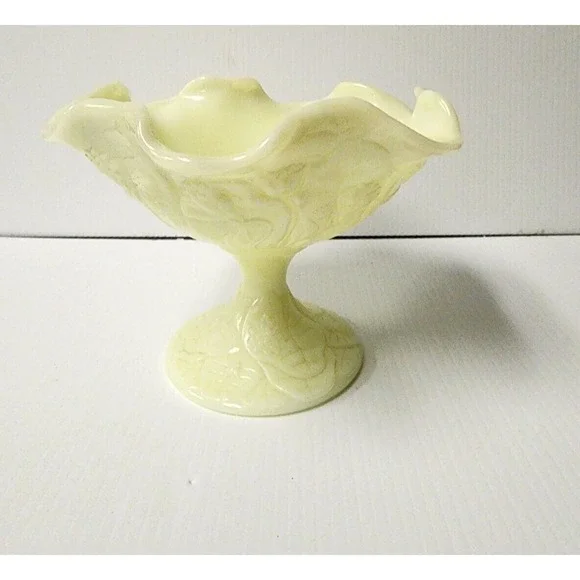 Vintage Fenton Yellow  Water Lilly Scalloped Edge Compote on Pedestal