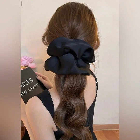 SET OF TWO SATIN BLACK HAIR SCRUNCHIES HAIR TIES ELASTIC NEW