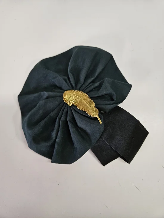 VINTAGE Axcess Green and Black Feather Lage Hair Barrette Clip Made in Italy