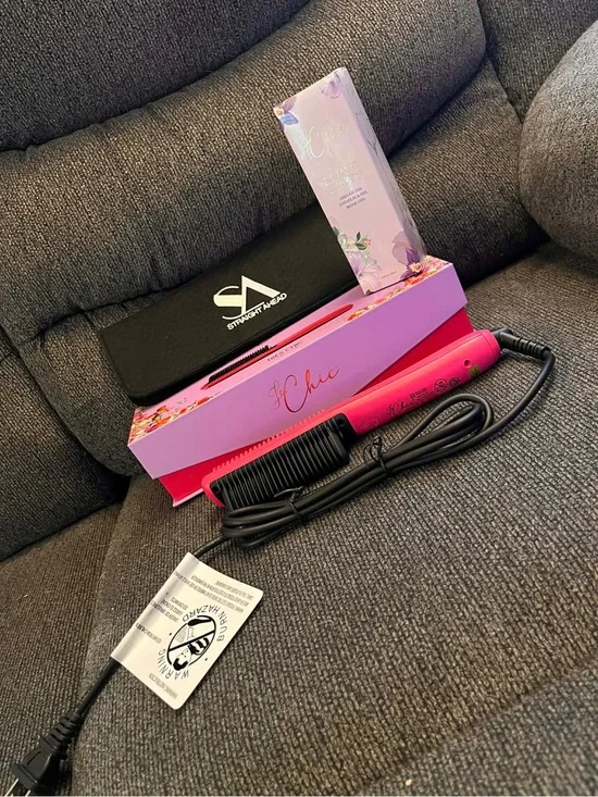 Le Chic Iconic Hair Straightening & Curling Comb Bundle - Brand New!
