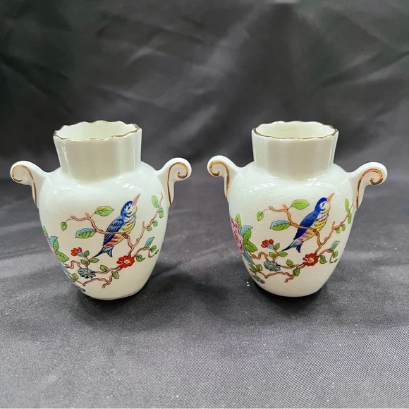 Set Of 2 Aynsley Pembroke‎ Vase c1985-2015 Reproduction of 18thC Design 3.25”