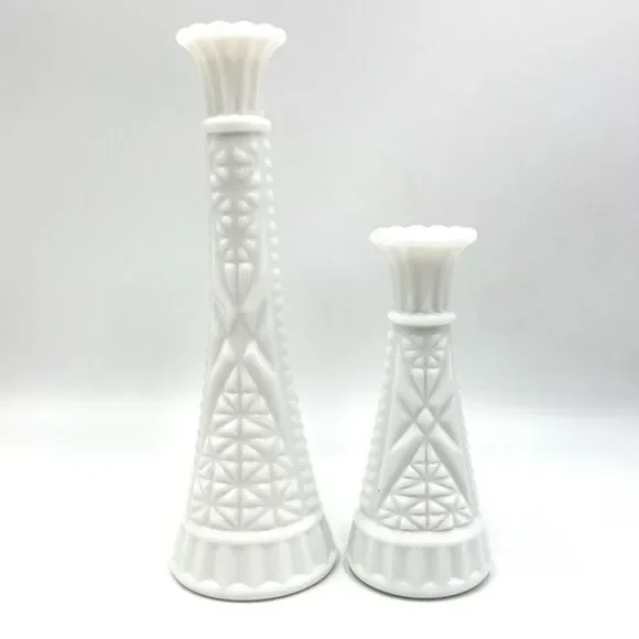 Two Vintage White Milk Glass Flower Bud Vases Stars‎ And Bars