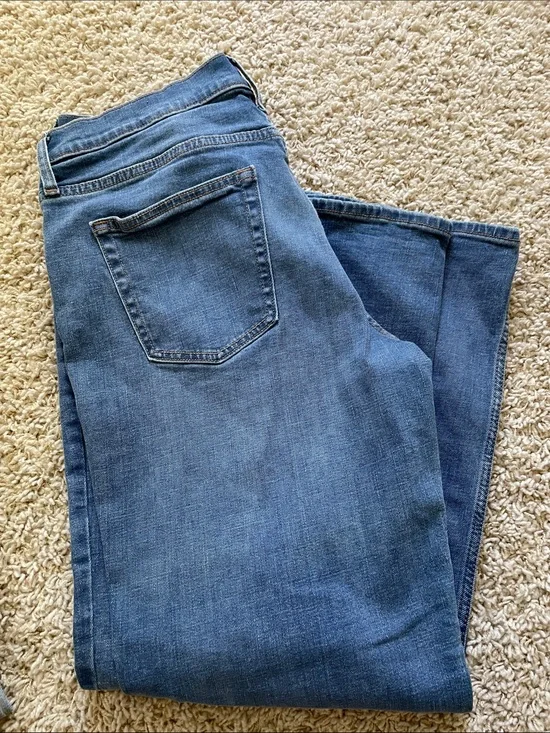 Old Navy Men’s Blue Straight-Leg Jeans