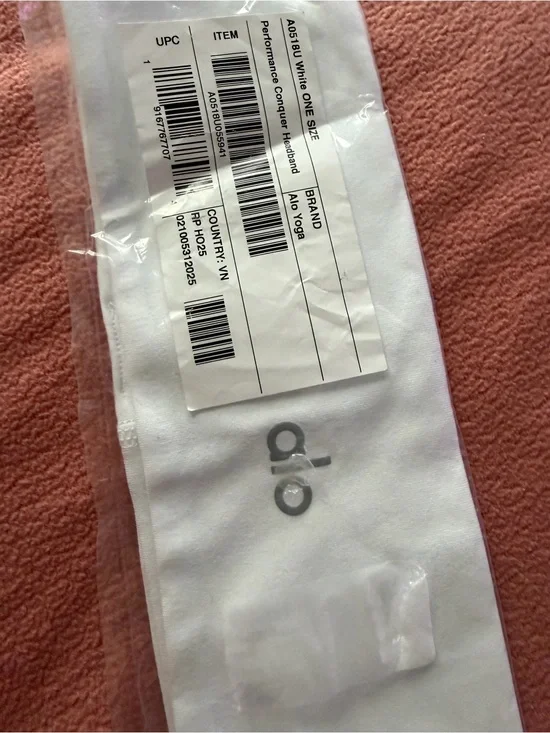 ALO Yoga White Headband with Black Logo Tag