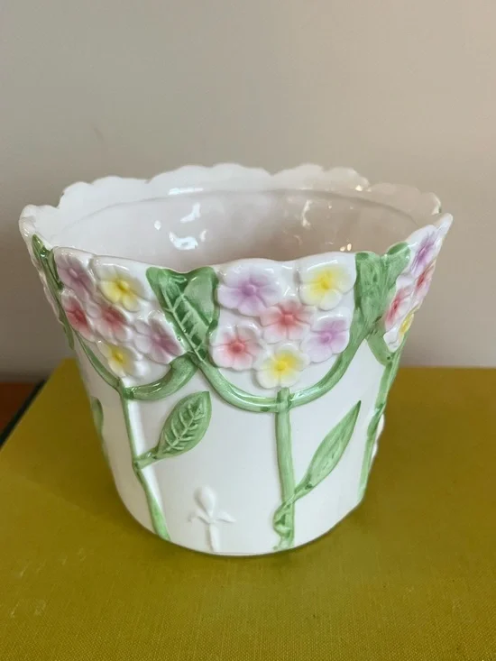 Floral Embossed Ceramic Planter Pot in White with Pastel Flowers