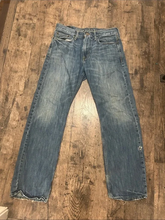 American Eagle Outfitters Light Blue Relaxed Fit Jeans