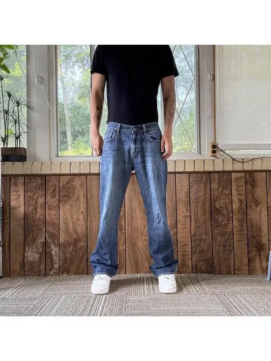 premium baggy y2k denim.