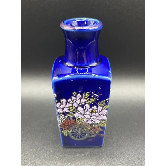 Vintage Small Cobalt Bud Vase - Made in Japan - Hand Painted Kutani‎ Porcelain